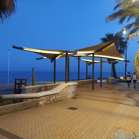 Apartamento Carvajal Beach Фуeнхирола Екстериор снимка
